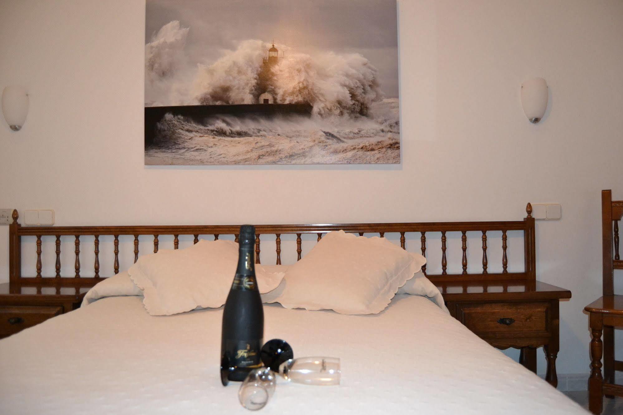 Hostal Pereirina Cee Exteriér fotografie