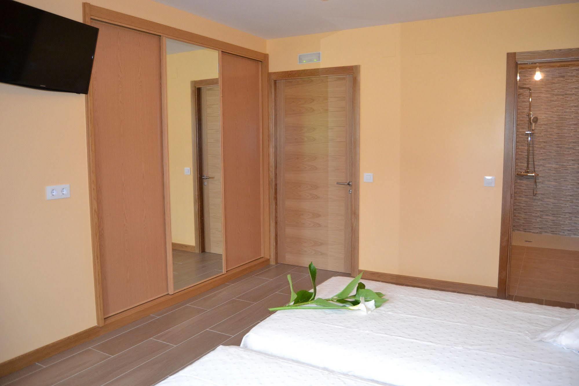Hostal Pereirina Cee Exteriér fotografie